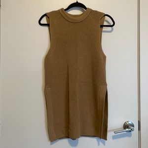 Aritzia Wilfred Palmier Sweater, 100% wool, size: small, colour: camel
